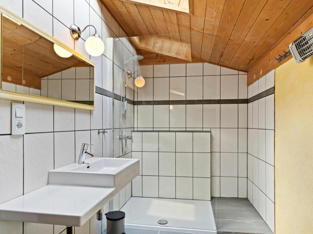 Ferienwohnung Mary ฟลีส ภายนอก รูปภาพ
